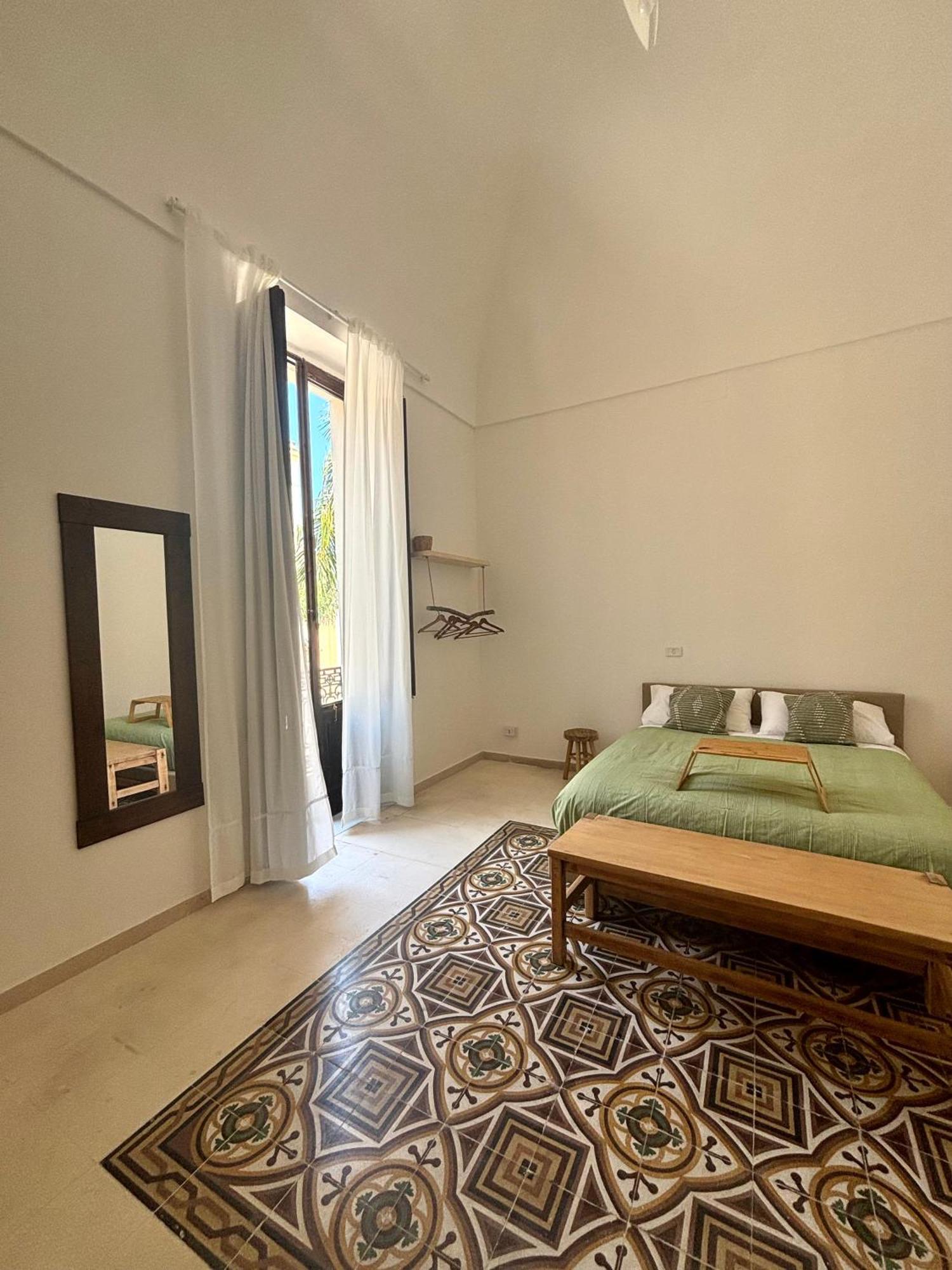 Palazzo Conserva Brindisi Luaran gambar